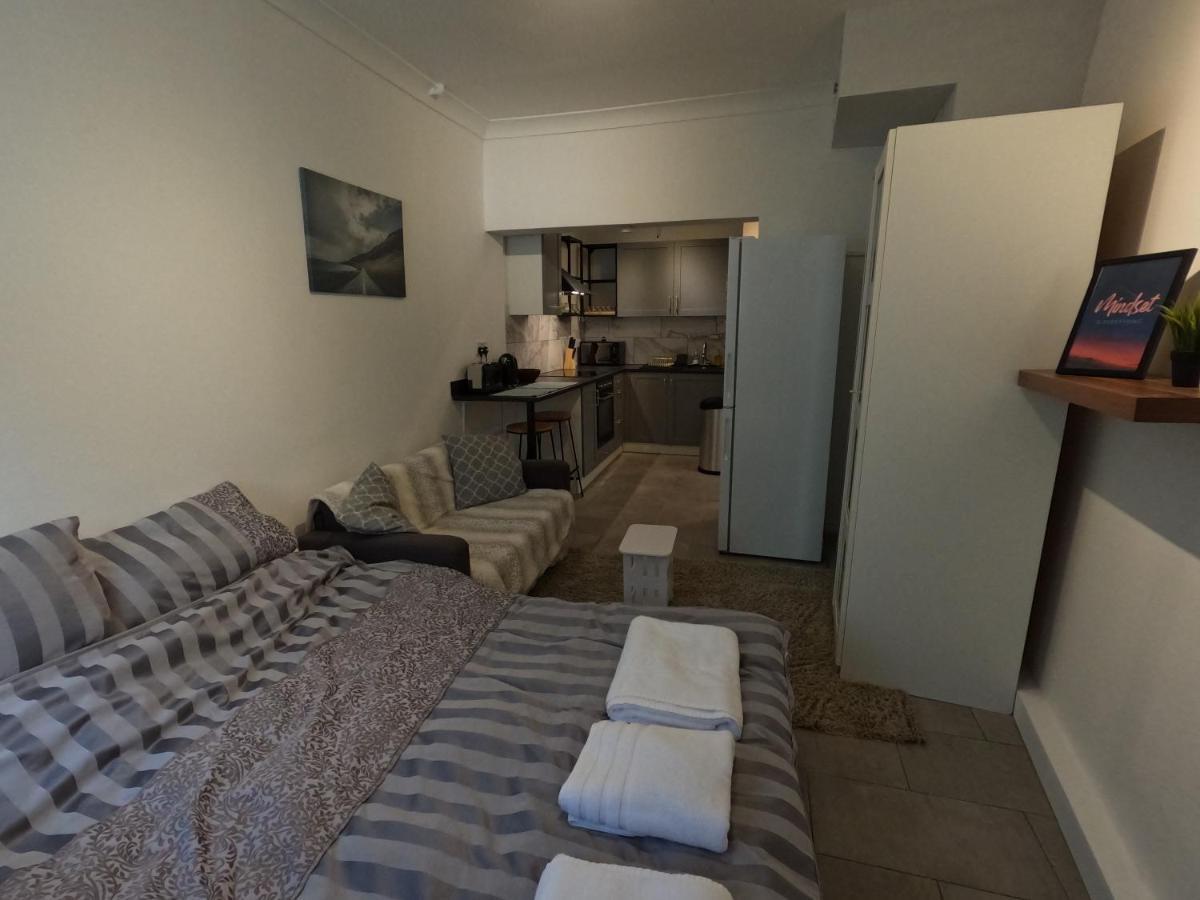 In Apartment Kew